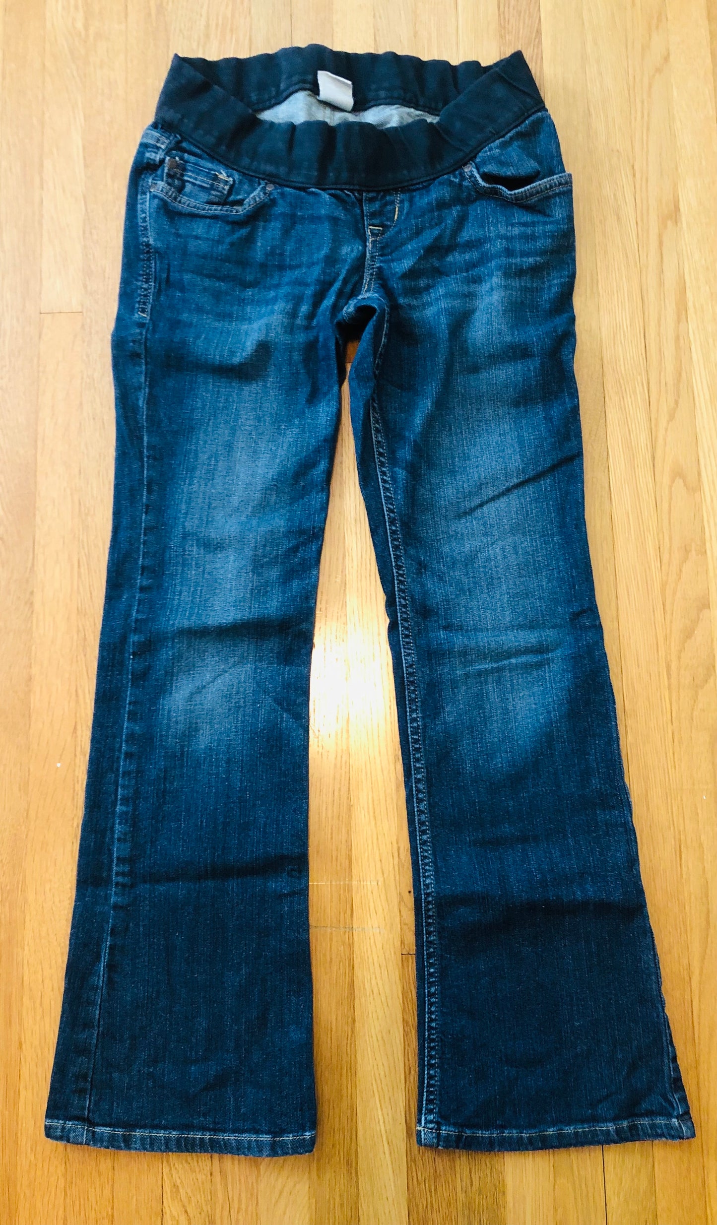 Old Navy maternity low rise bootcut jeans, Sz 1 short