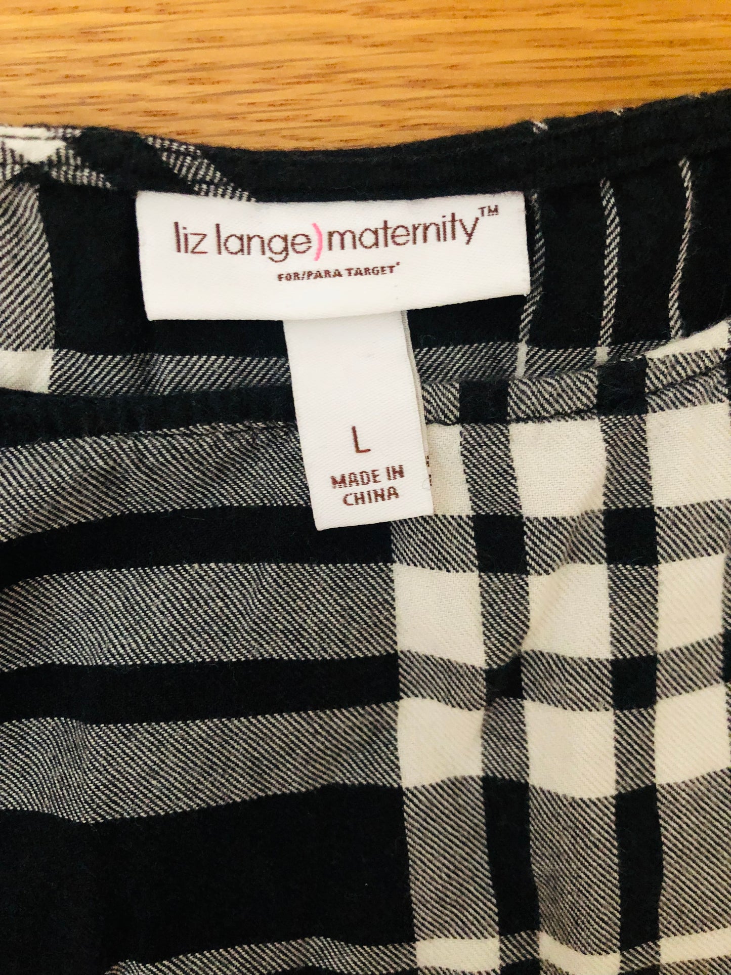 Liz Lange maternity pocket front plaid tee, L