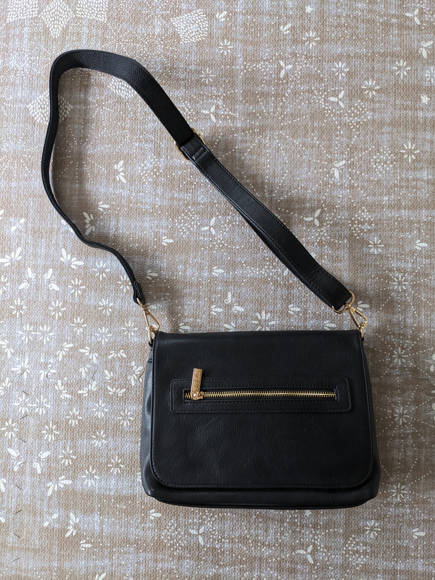 Wilo 100% Vegan Leather Crossbody Mini Diaper Bag