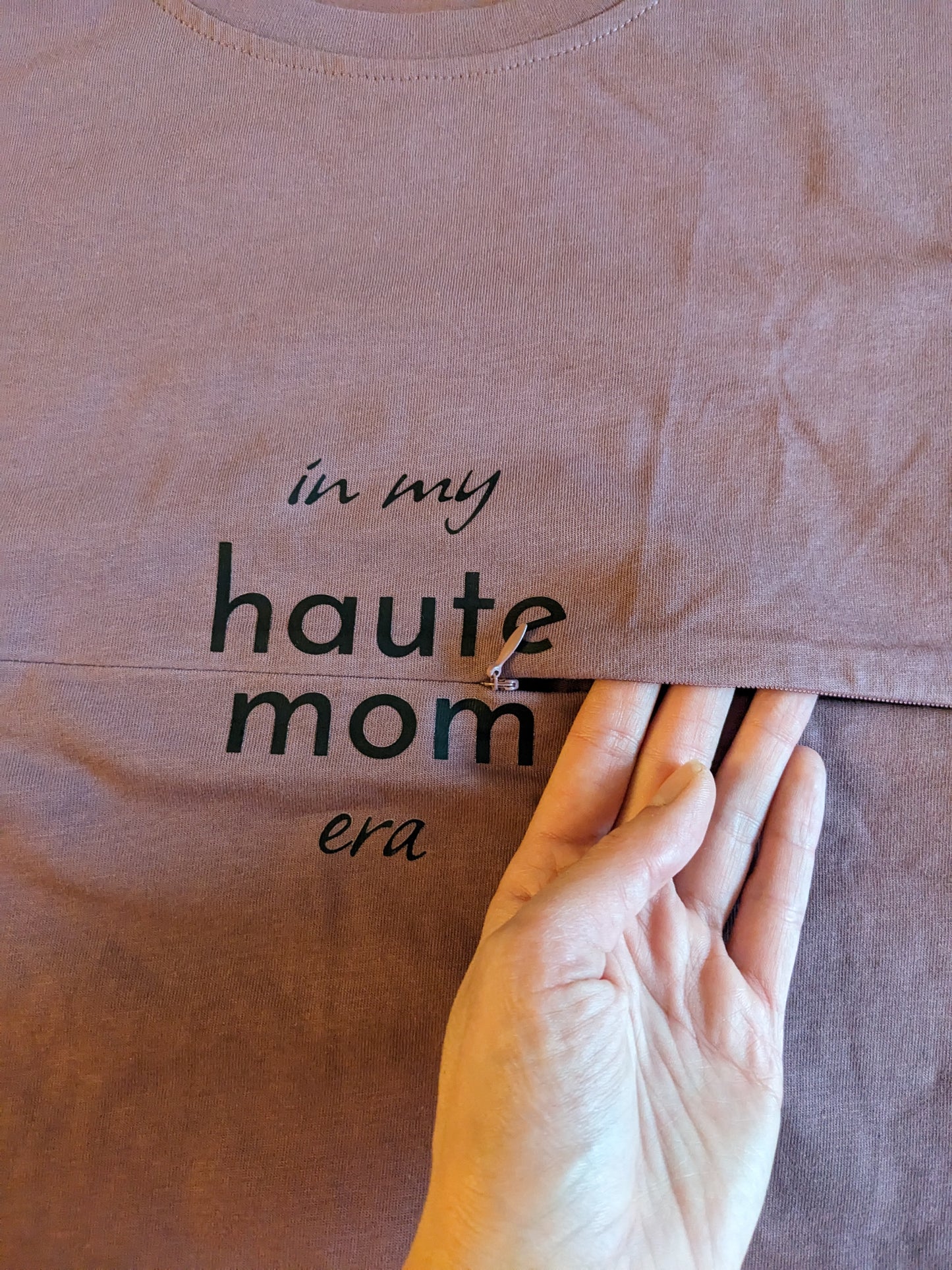 "haute mom era" Cotton Hidden Double Zipper Nursing Tee by haute bump