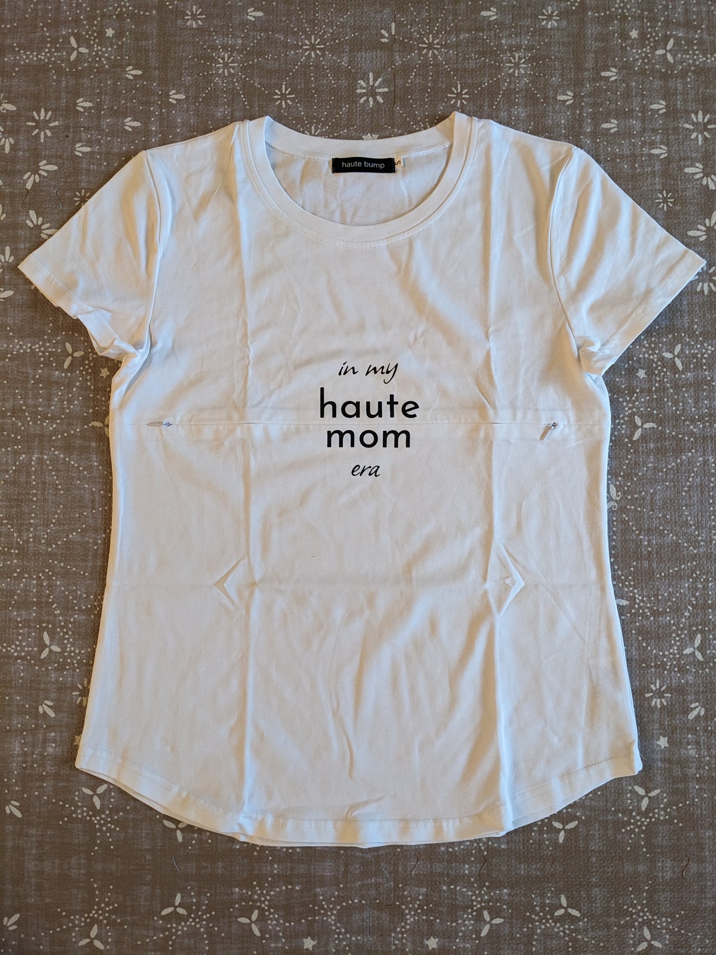 "haute mom era" Cotton Hidden Double Zipper Nursing Tee by haute bump